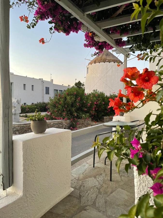 Santanna White Houses Párosz Kültér fotó